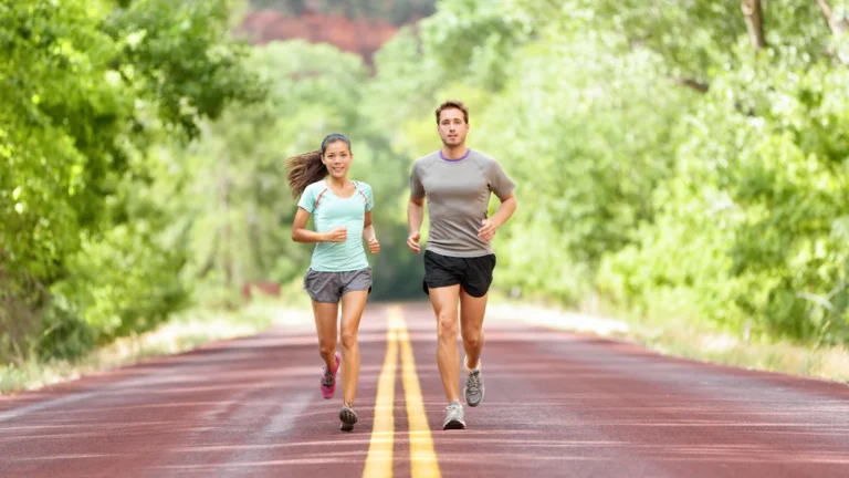 The Tempo / Threshold Run Guide: How Controlled Hard Running Improves Endurance and Speed